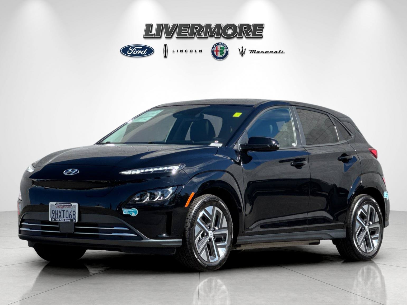 Used 2023 Hyundai Kona Limited FWD image 7