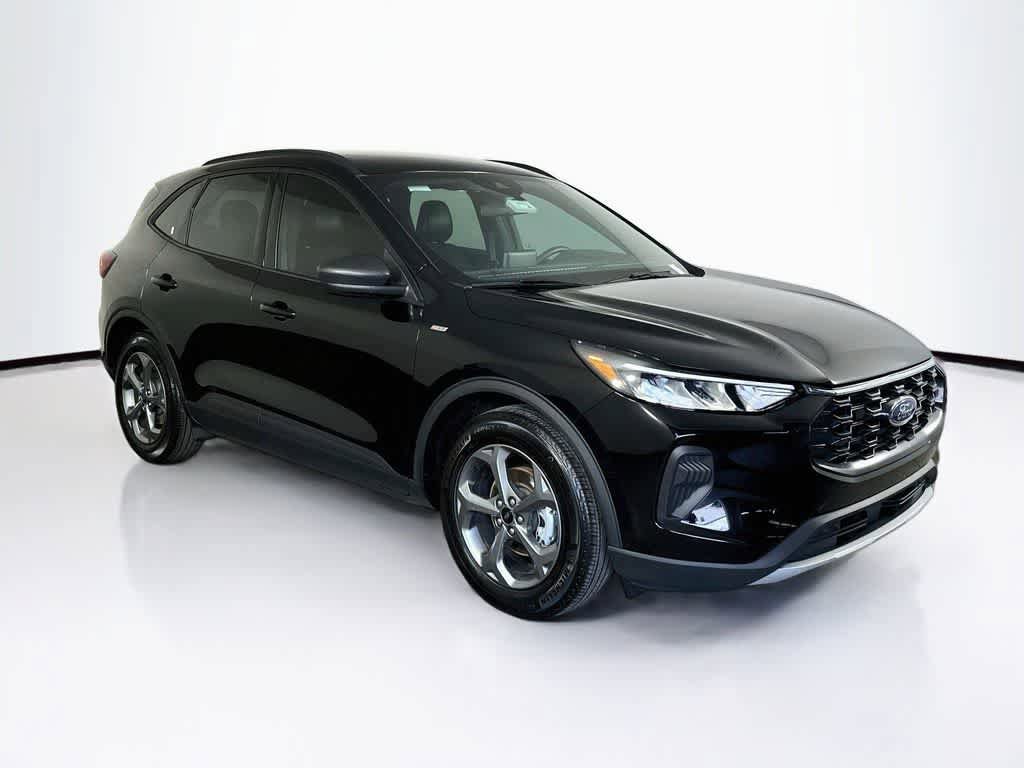 Certified 2025 Ford Escape ST-Line FWD image 23
