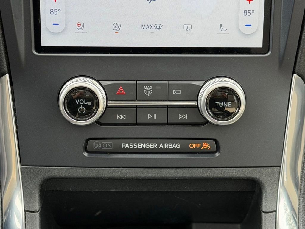 Certified 2022 Ford Edge Titanium w/ Equipment Group 301A image 14