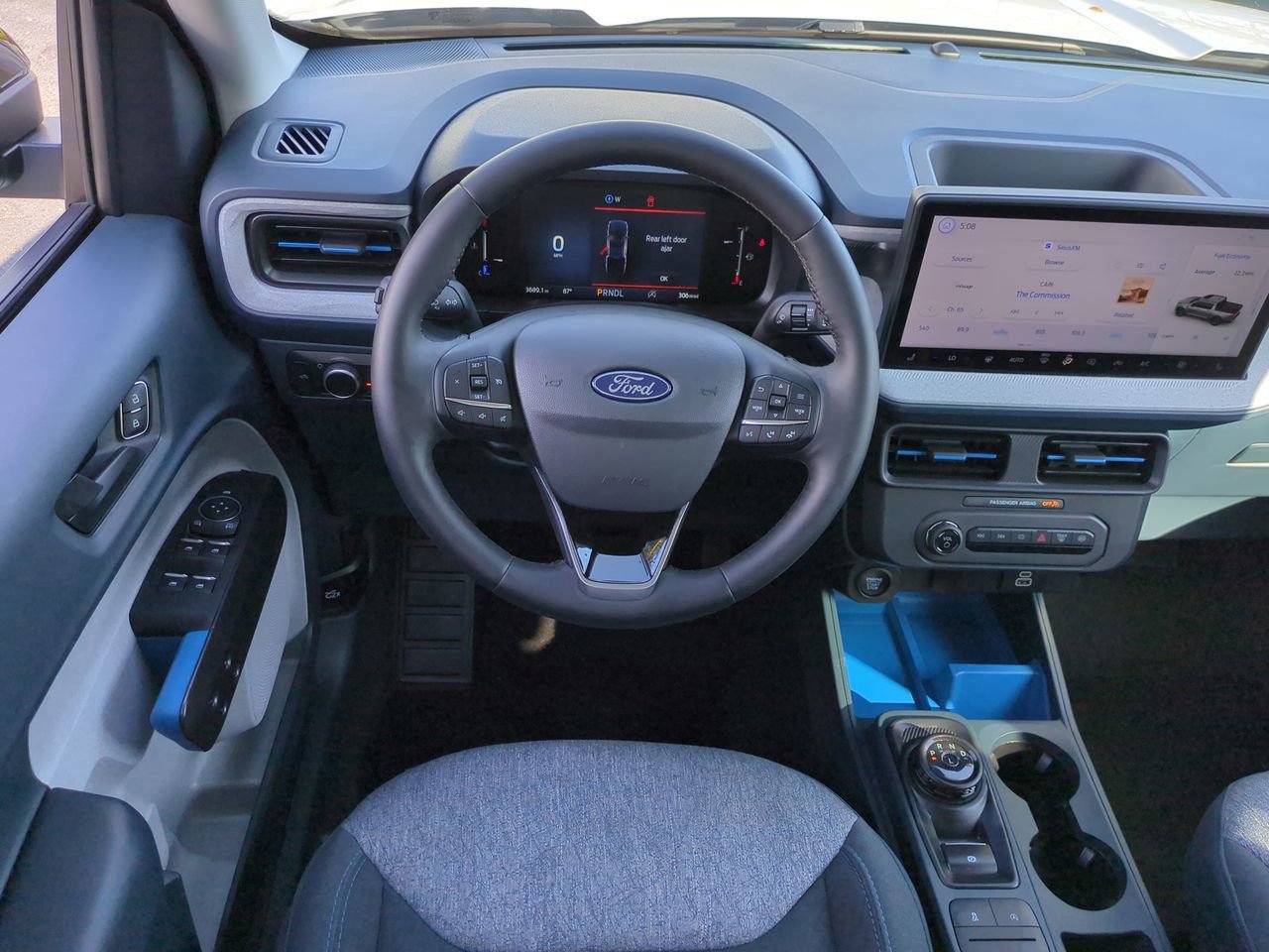 Certified 2025 Ford Maverick XLT w/ XLT Luxury Package image 15