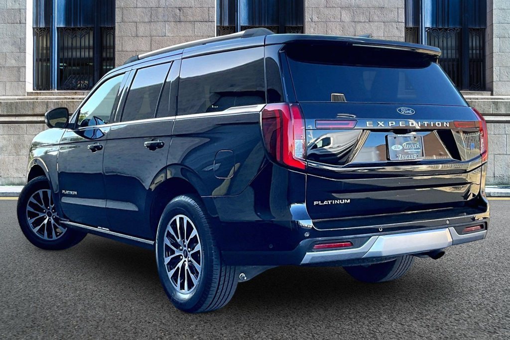 Certified 2025 Ford Expedition Platinum AWD/4WD image 10