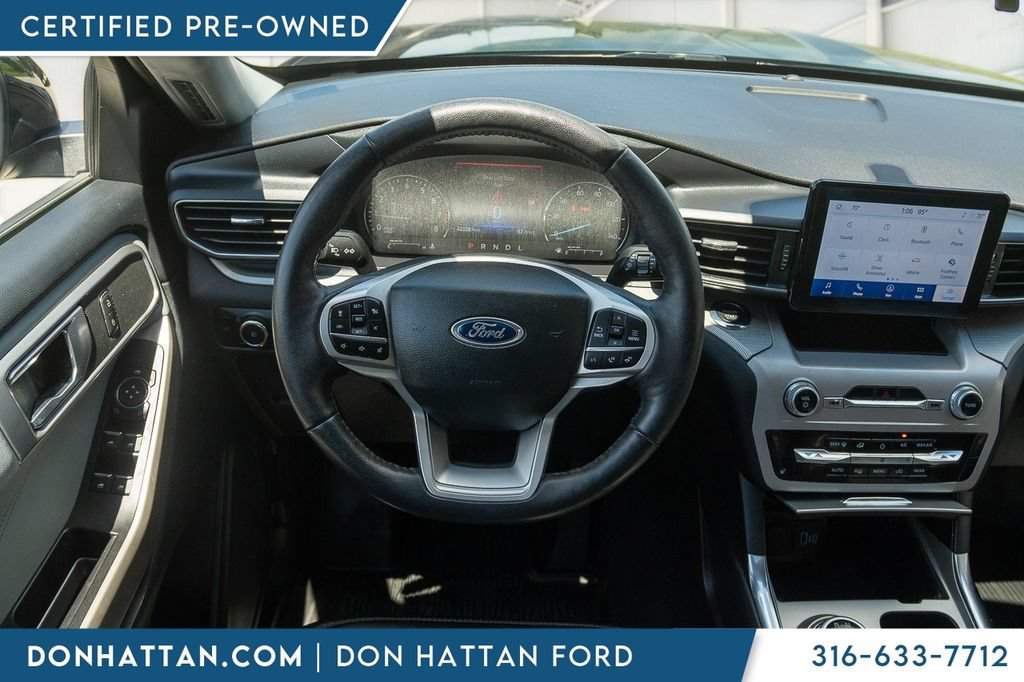 Certified 2023 Ford Explorer XLT w/ Equipment Group 202A AWD/4WD image 4