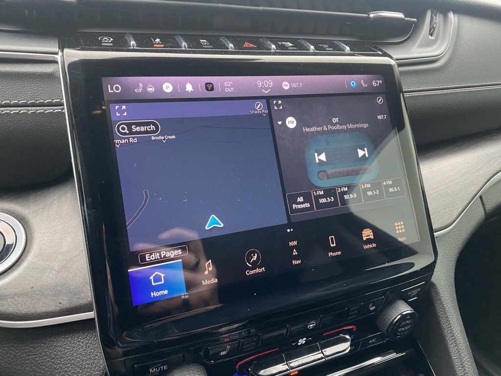 Used 2023 Jeep Grand Cherokee Limited image 20