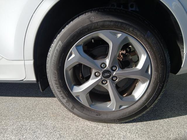 Certified 2023 Ford Escape ST-Line w/ Tech Pack #1 image 9