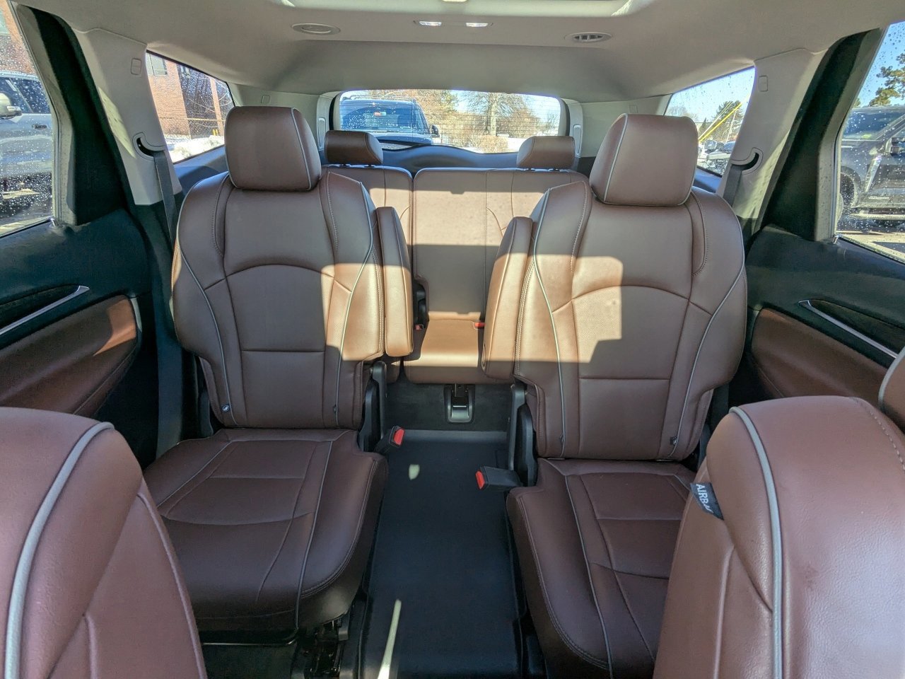 Used 2021 Buick Enclave Avenir w/ Avenir Technology Package image 18