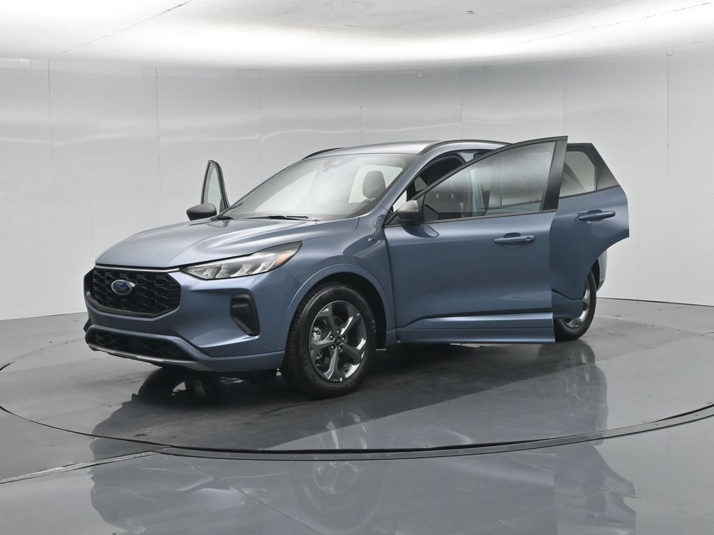 Certified 2024 Ford Escape ST-Line w/ Tech Pack #1 FWD image 27
