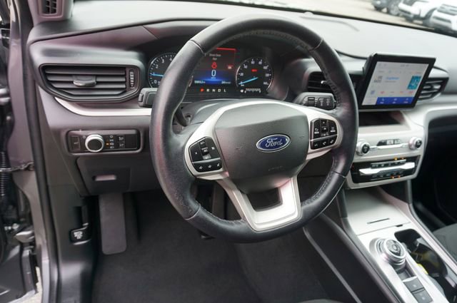 Certified 2023 Ford Explorer XLT image 11