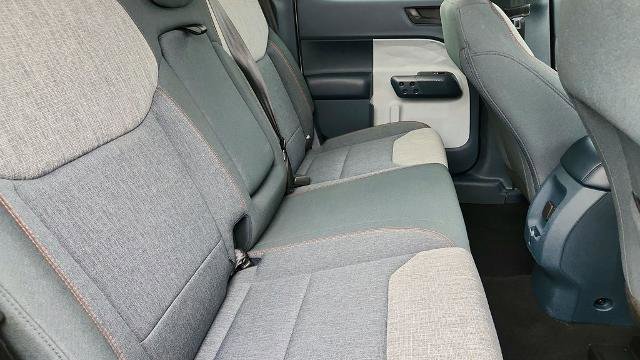 Certified 2022 Ford Maverick XLT image 33