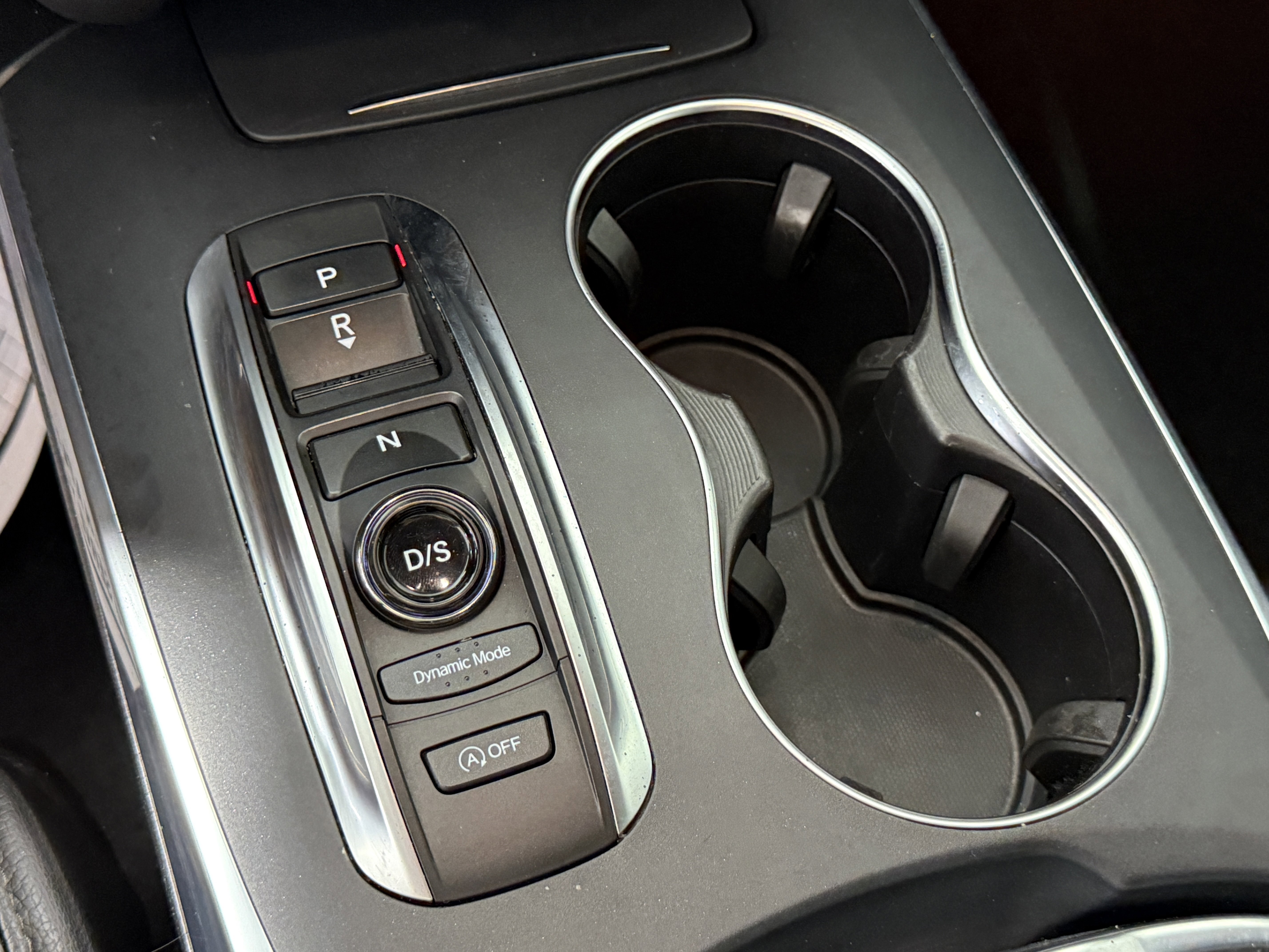 Used 2020 Acura MDX FWD image 24