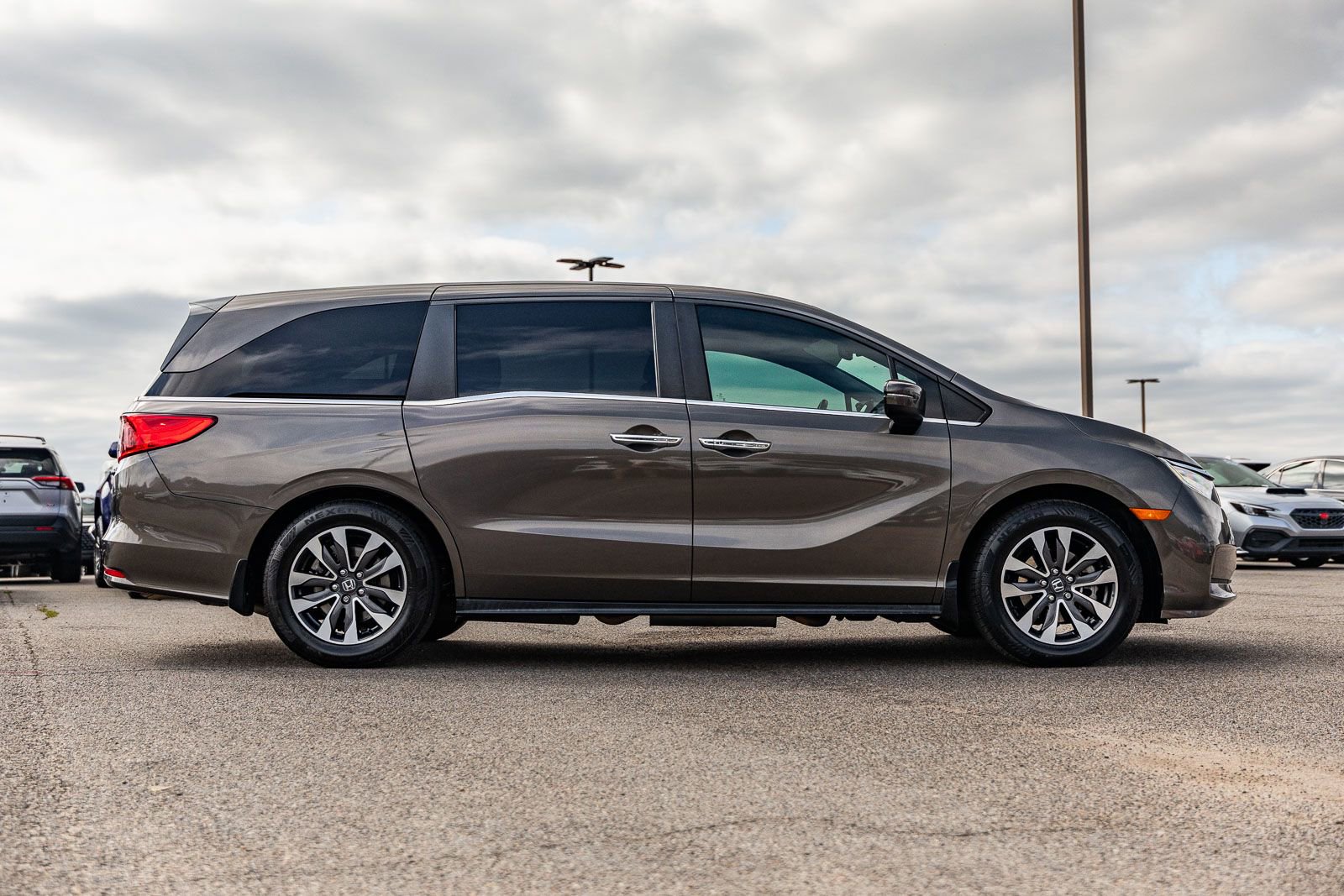 Used 2021 Honda Odyssey EX-L image 8