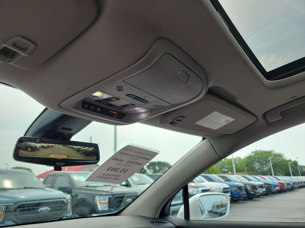 Used 2018 Buick Enclave Avenir w/ Avenir Technology Package AWD/4WD image 30