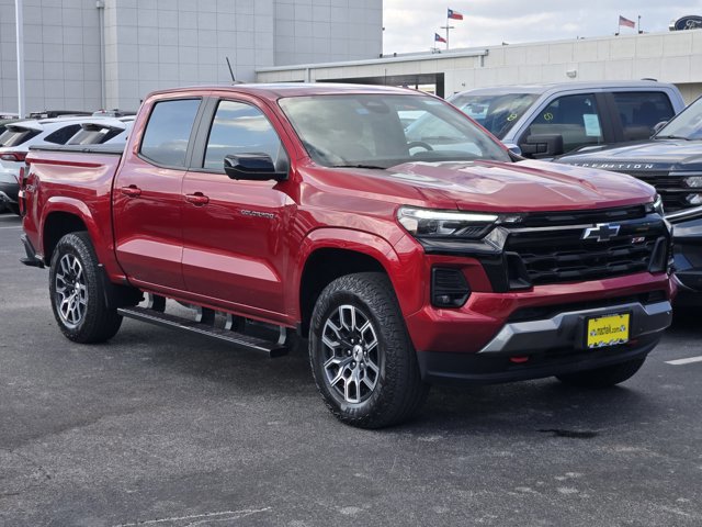 Used 2023 Chevrolet Colorado Z71 w/ Z71 Convenience Package 2 image 3