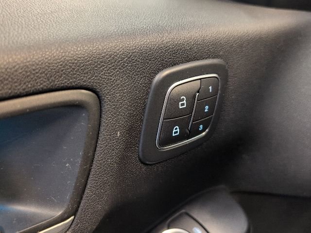 Certified 2023 Ford Escape Platinum image 17