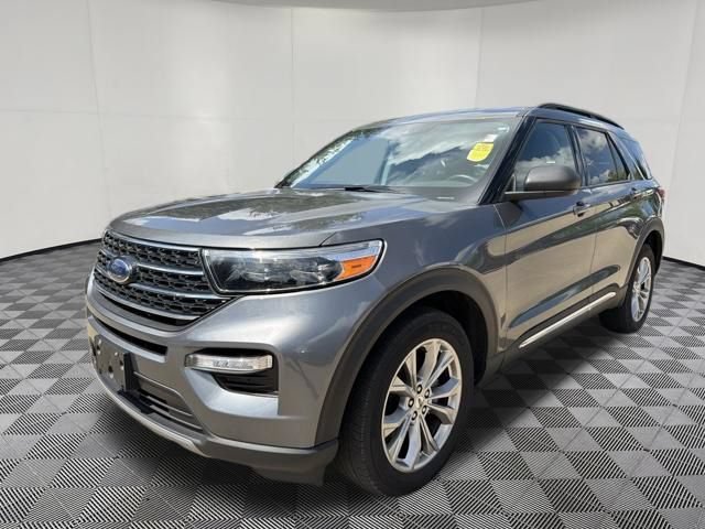 Certified 2023 Ford Explorer XLT w/ Equipment Group 202A AWD/4WD image 14