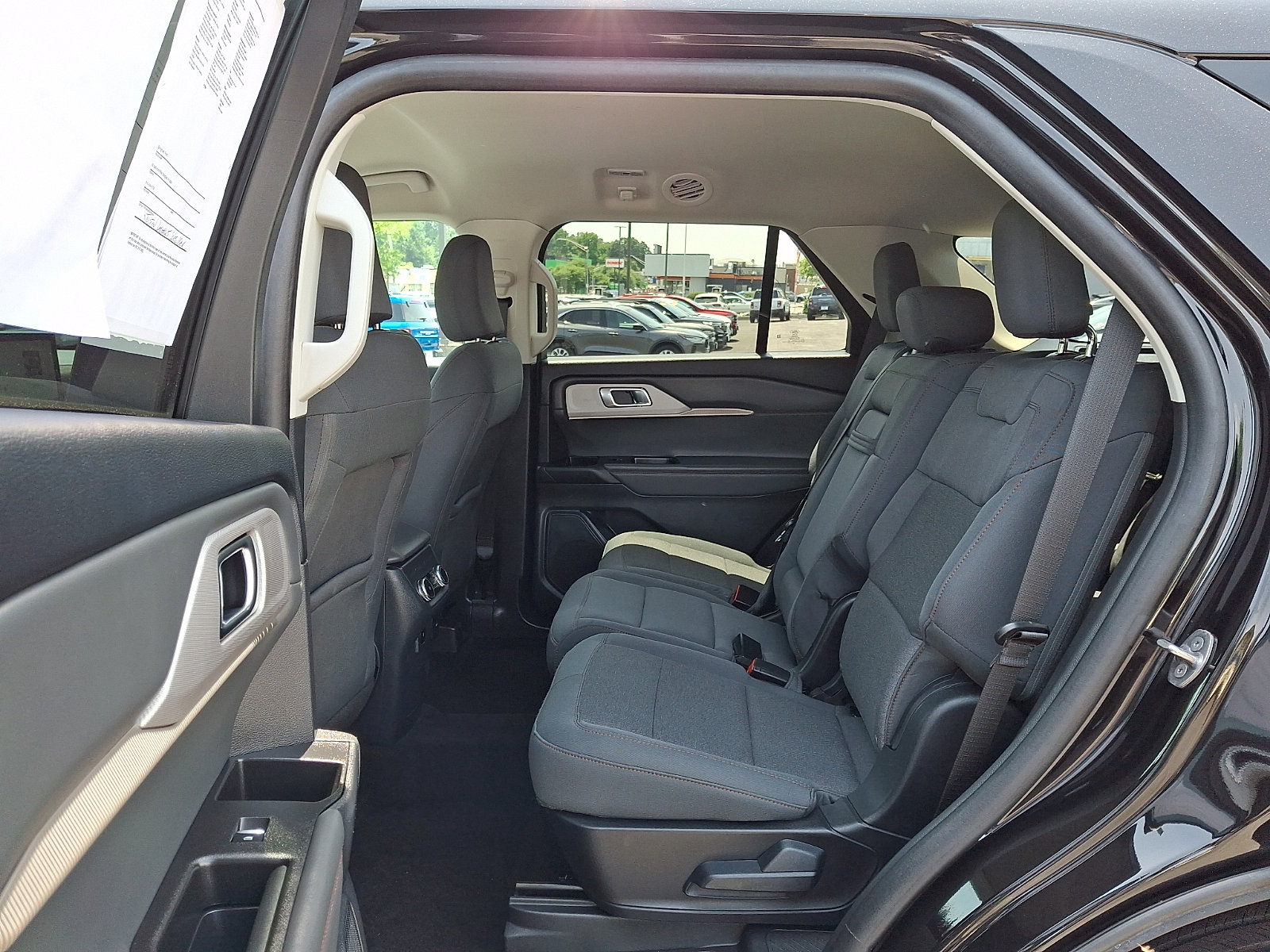 Certified 2025 Ford Explorer Active AWD/4WD image 11