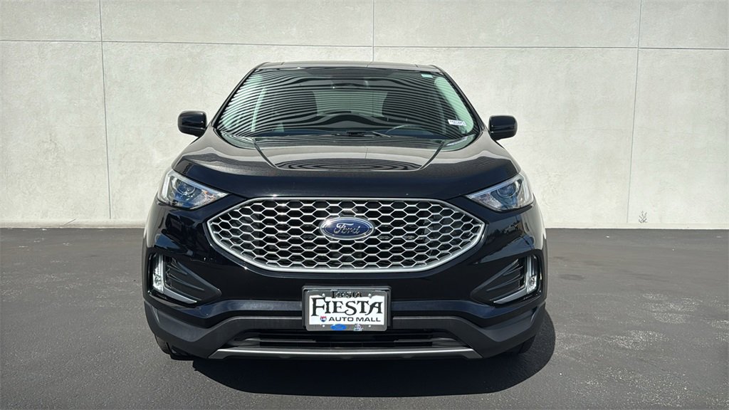 Certified 2023 Ford Edge SEL w/ Convenience Package image 2