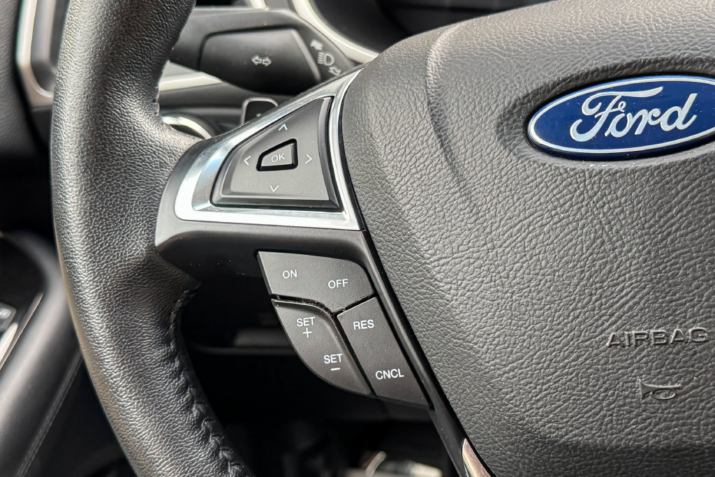 Certified 2018 Ford Edge SEL w/ Equipment Group 201A AWD/4WD image 28