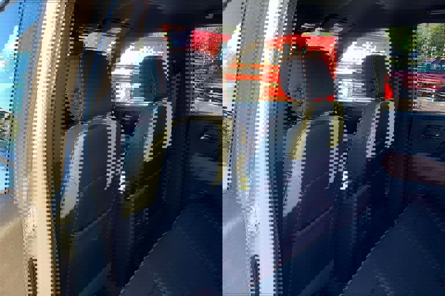 Used 2023 GMC Canyon AT4 w/ AT4 Premium Package image 12