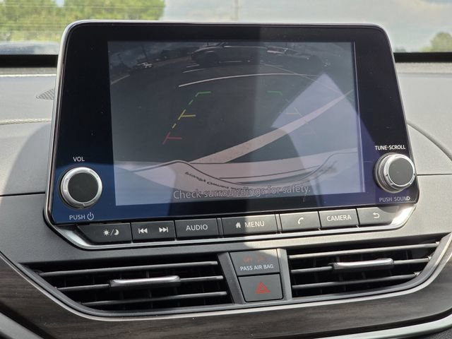 Used 2024 Nissan Altima 2.5 SV FWD image 10