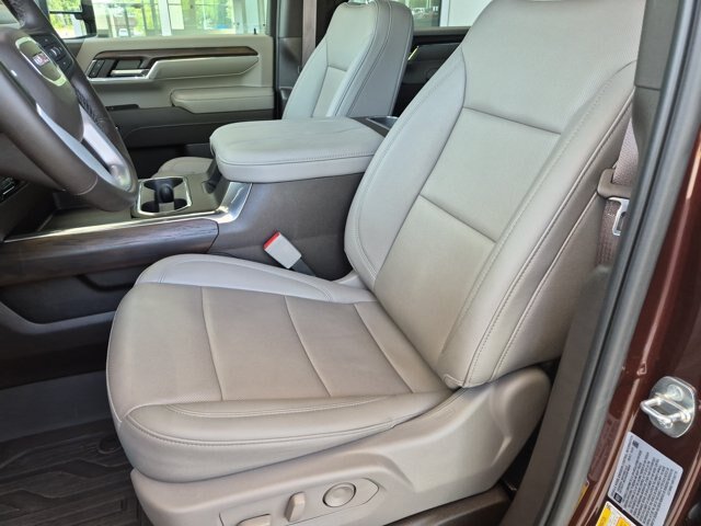 Used 2024 GMC Sierra 2500 SLT w/ SLT Premium Package AWD/4WD image 16