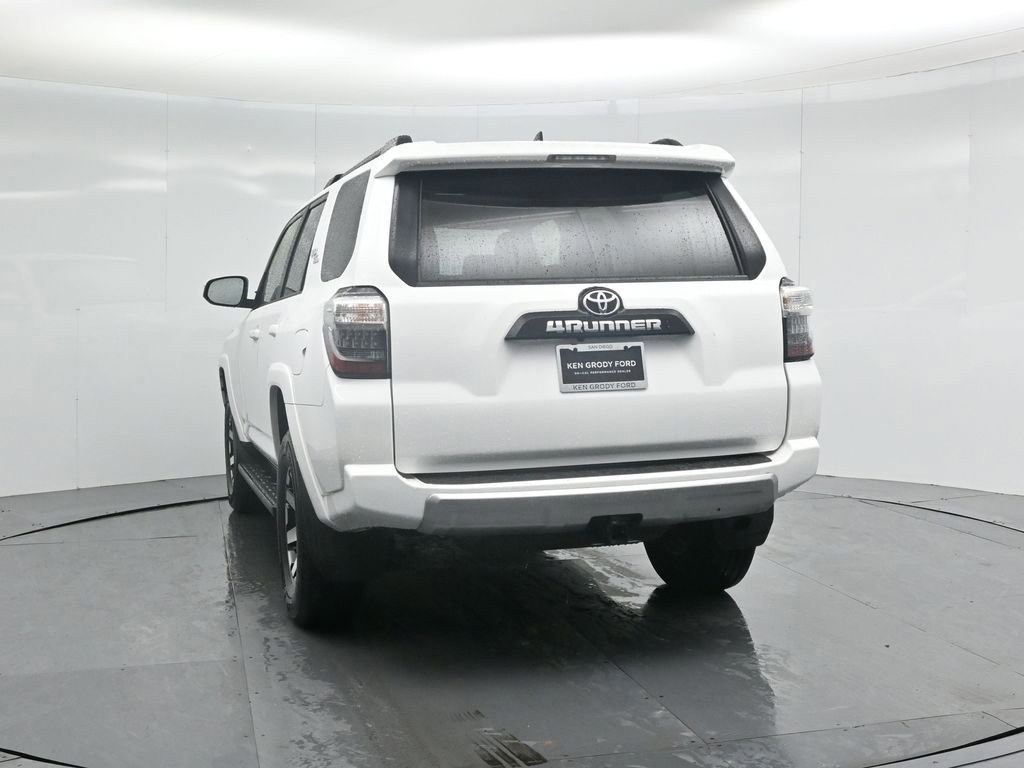 Used 2024 Toyota 4Runner TRD Off-Road image 17