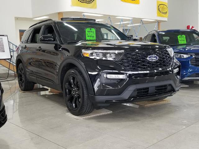 Certified 2023 Ford Explorer ST-Line w/ Class IV Trailer Tow Package image 2