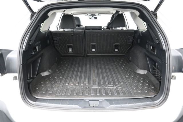 Used 2023 Subaru Outback Onyx Edition AWD/4WD image 27