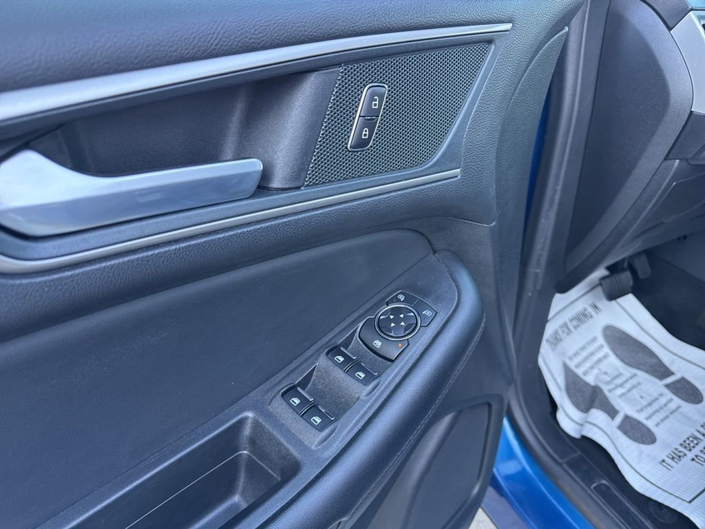 Certified 2024 Ford Edge SEL image 8