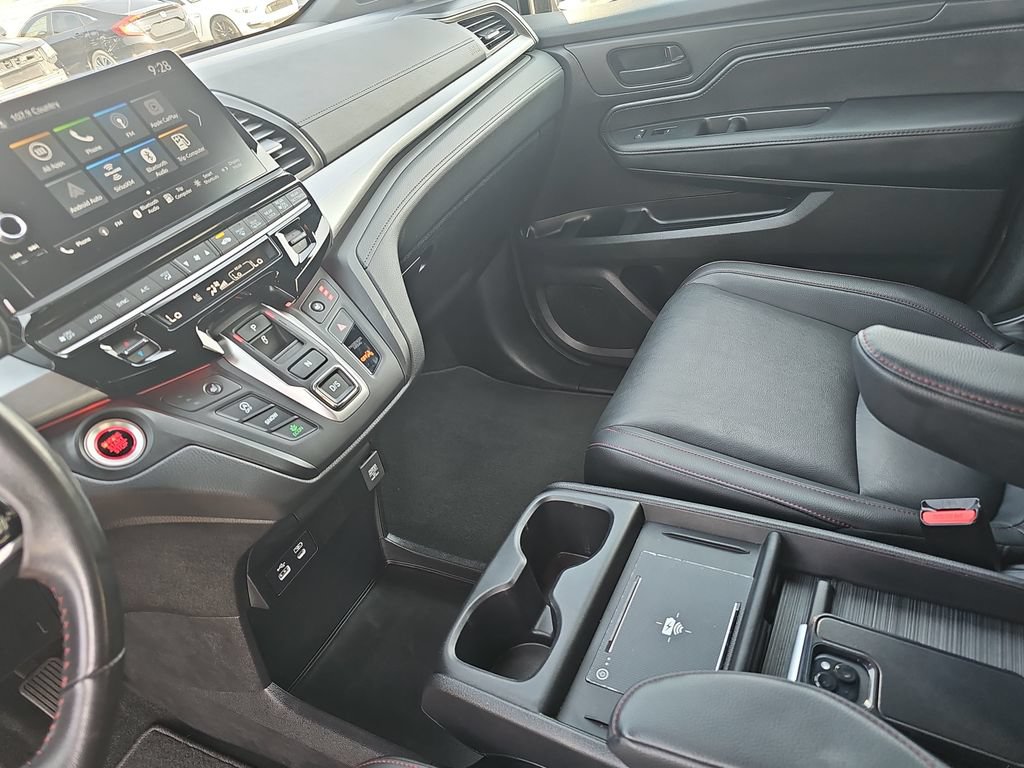Used 2025 Honda Odyssey Sport-L image 24