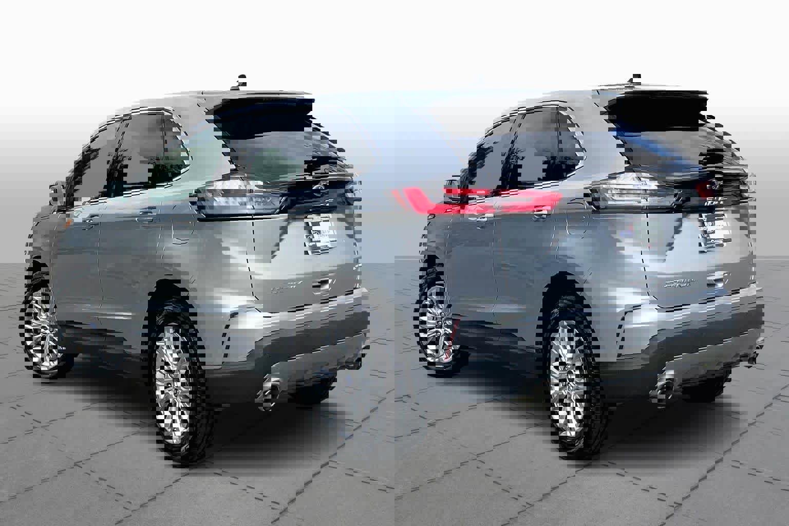 Certified 2022 Ford Edge Titanium image 2