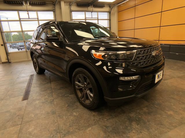 Certified 2023 Ford Explorer XLT w/ Equipment Group 202A