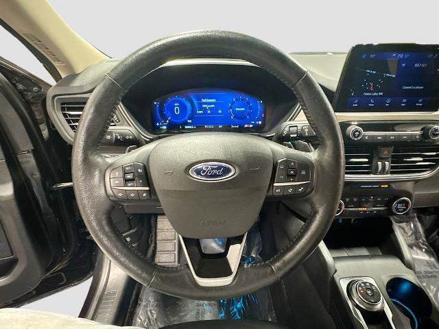 Certified 2020 Ford Escape Titanium image 10