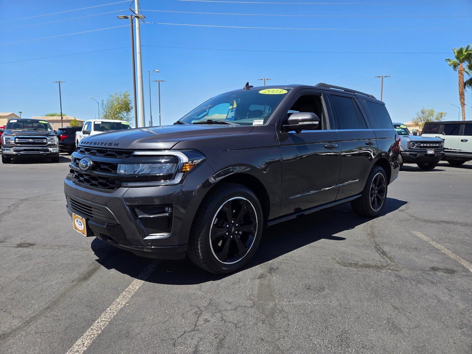 Certified 2023 Ford Expedition Limited AWD/4WD image 2