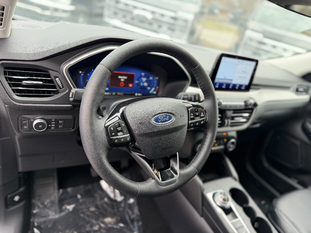 Certified 2021 Ford Escape SEL w/ Technology Package image 14