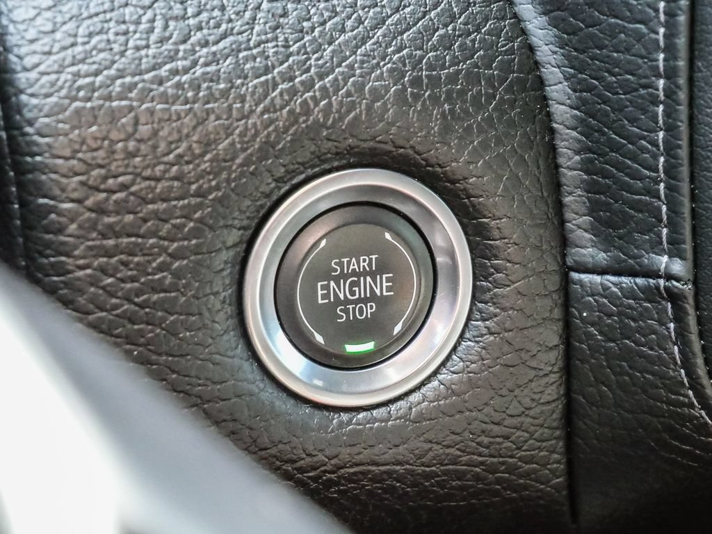 Used 2024 GMC Yukon Denali w/ Advanced Technology Package AWD/4WD image 60