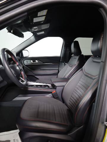 Certified 2025 Ford Explorer ST-Line AWD/4WD image 8