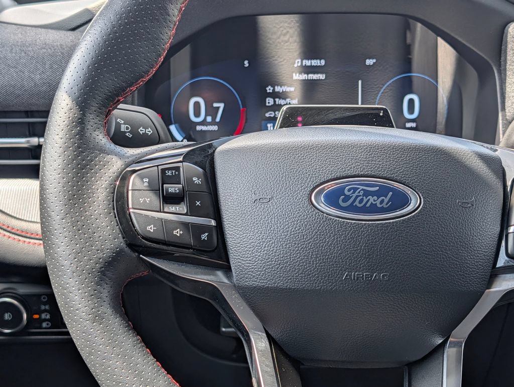 Certified 2025 Ford Explorer ST-Line w/ ST-Line Street Pack AWD/4WD image 17