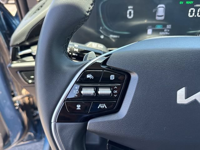 Used 2024 Kia Niro EX FWD image 21