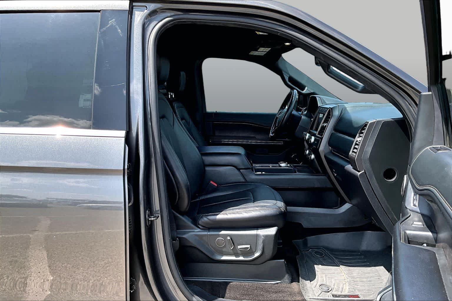Certified 2020 Ford Expedition Limited w/ Special Edition Package RWD image 9