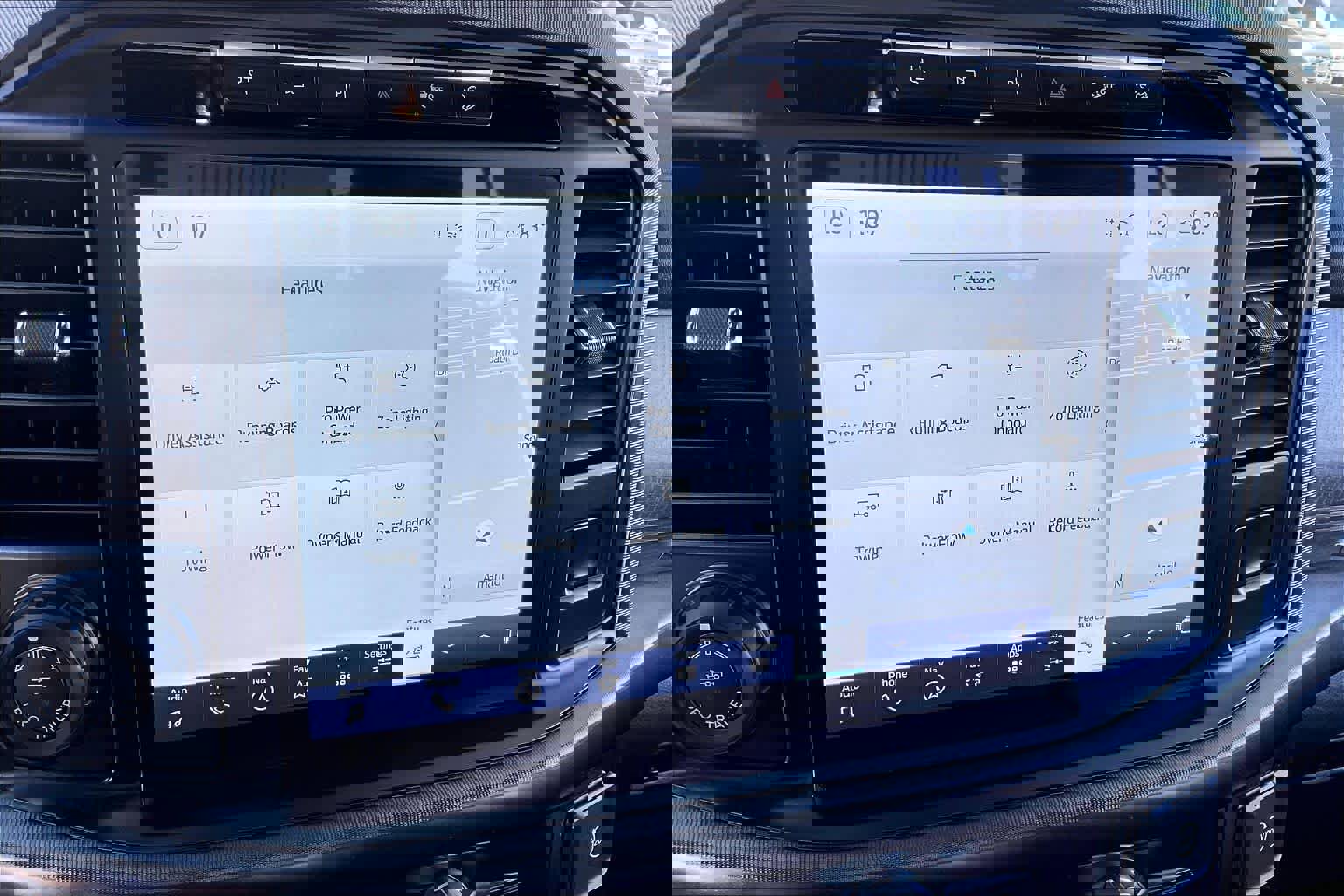 Certified 2023 Ford F150 Platinum w/ Equipment Group 701A High image 31