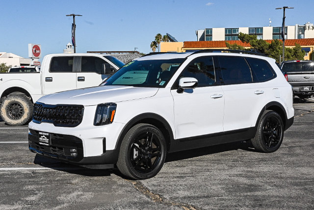 Used 2025 Kia Telluride SX Prestige X-Line AWD/4WD image 3