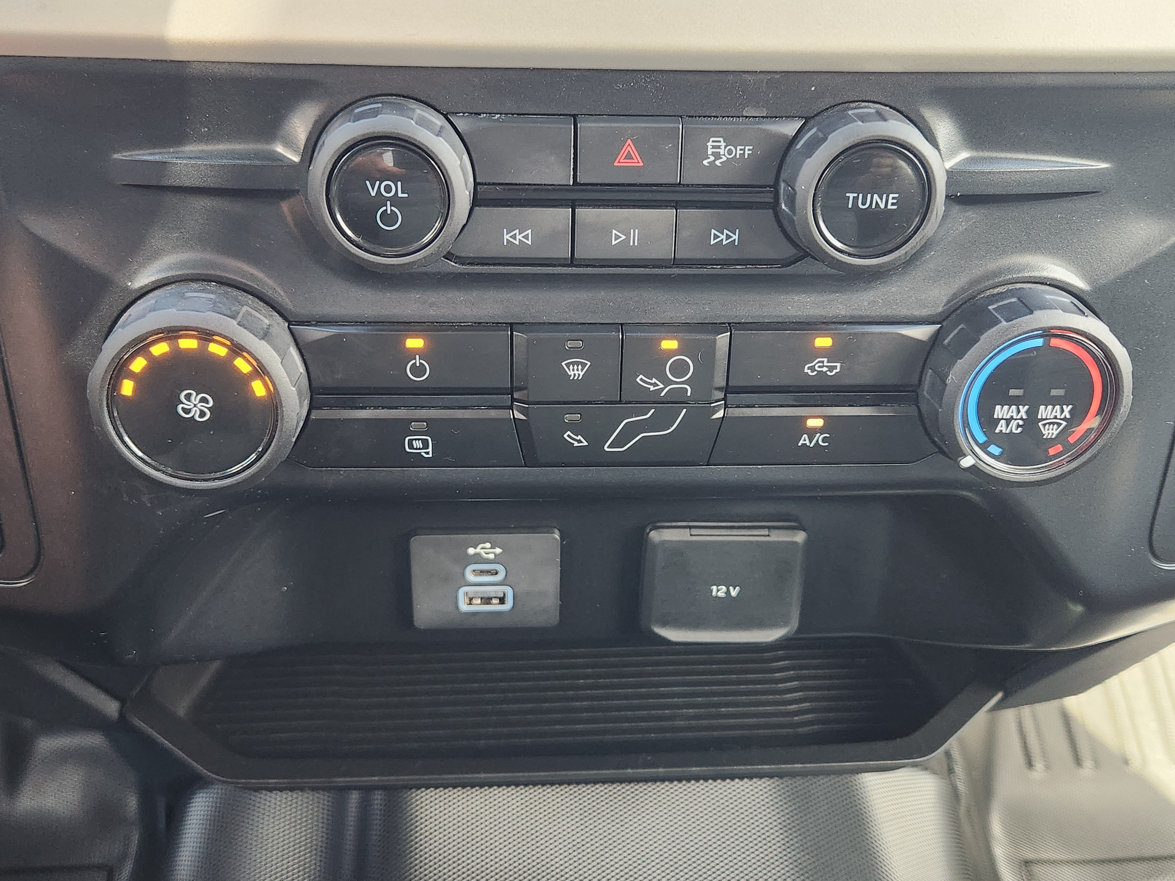Certified 2025 Ford F250 XLT AWD/4WD image 14