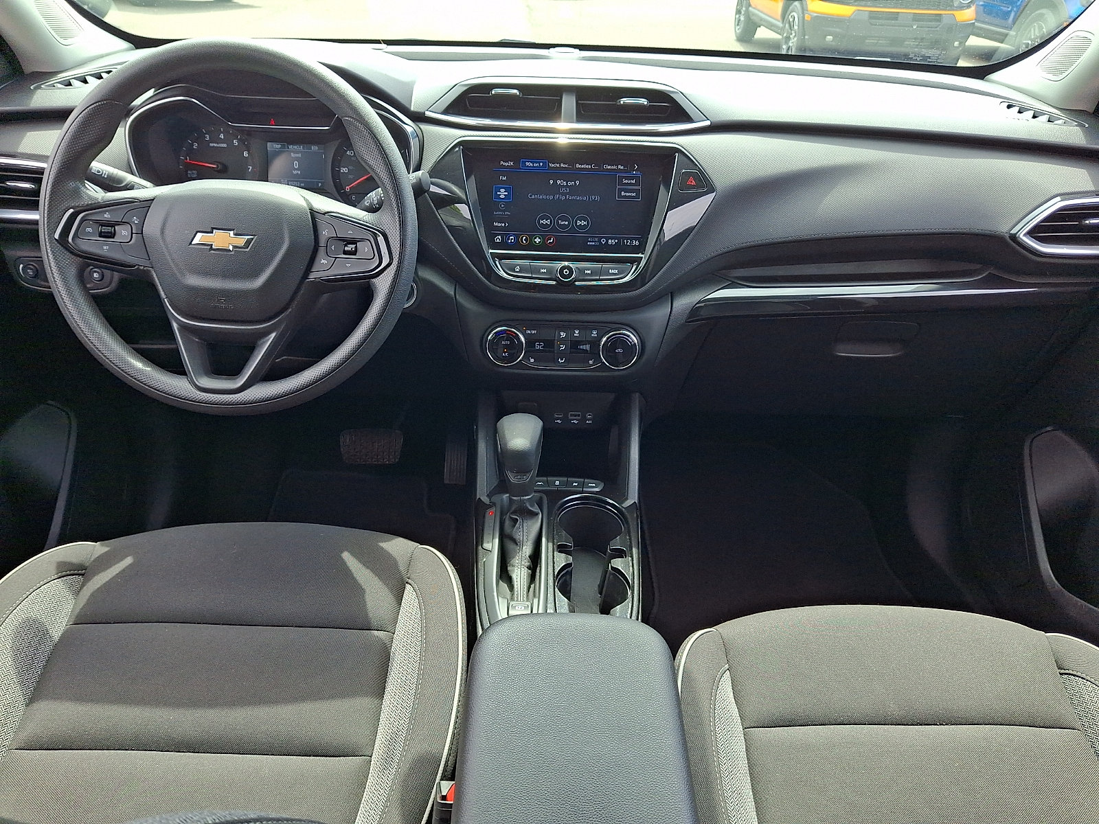 Used 2023 Chevrolet TrailBlazer LT w/ Convenience Package AWD/4WD image 14