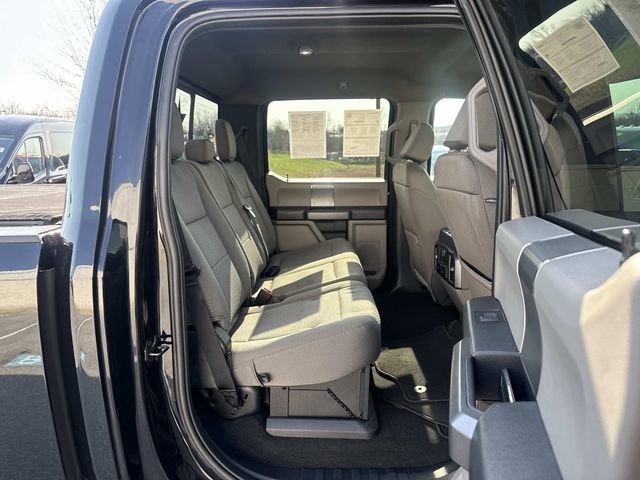 Certified 2022 Ford F250 XLT w/ Black Appearance Package image 12