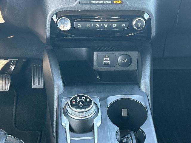 Certified 2024 Ford Escape Platinum w/ Premium Technology Package AWD/4WD image 15