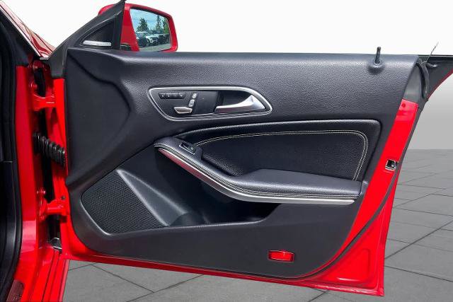 Used 2018 Mercedes-Benz CLA 250 4MATIC image 23