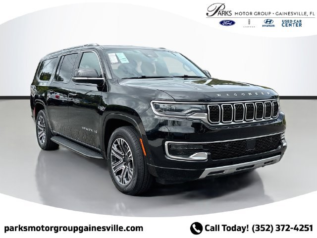 Used 2024 Jeep Wagoneer L Series II w/ Flexible Seating Group AWD/4WD image 1