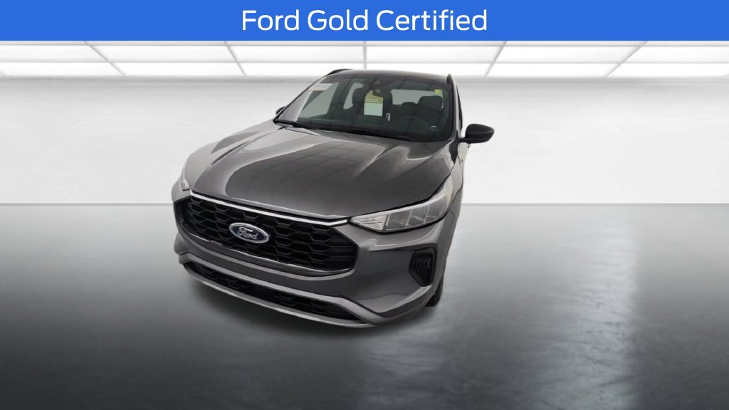 Certified 2024 Ford Escape ST-Line w/ Tech Pack #1 AWD/4WD image 2