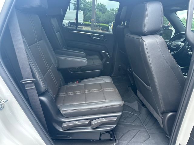 Used 2025 Chevrolet Tahoe High Country AWD/4WD image 17