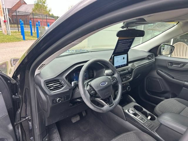 Certified 2023 Ford Escape Active AWD/4WD image 12